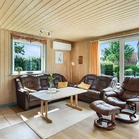 Amazing In With Kitchen Holiday home *